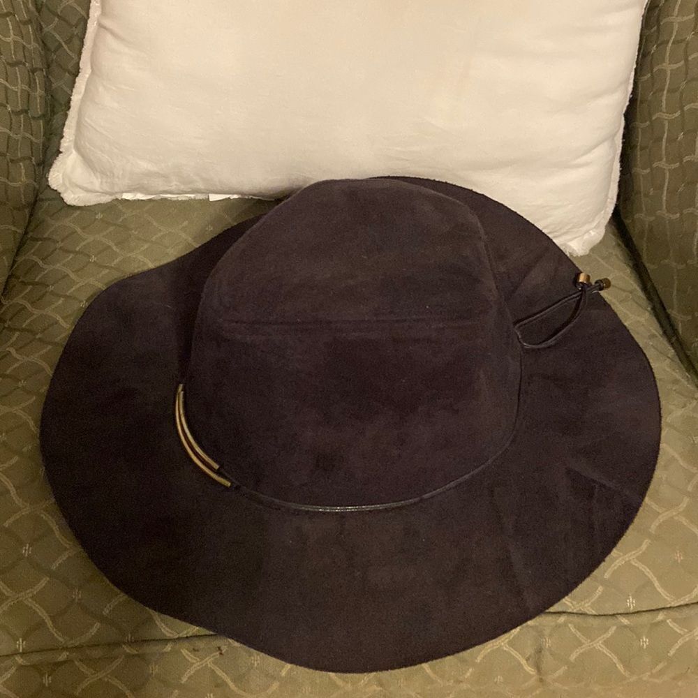 Magid Hat  - Picture 2 of 3